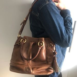 Dooney & Bourke Buckley Bag. Classy.& timeless